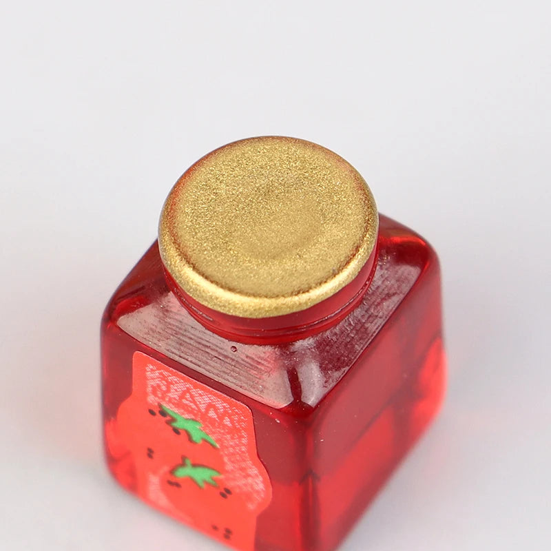 5Pcs 1/12 Dollhouse Strawberry Sauce Jam Jar Dollhouse Miniature Kitchen Food Accessories Dolls House Decorations Toys